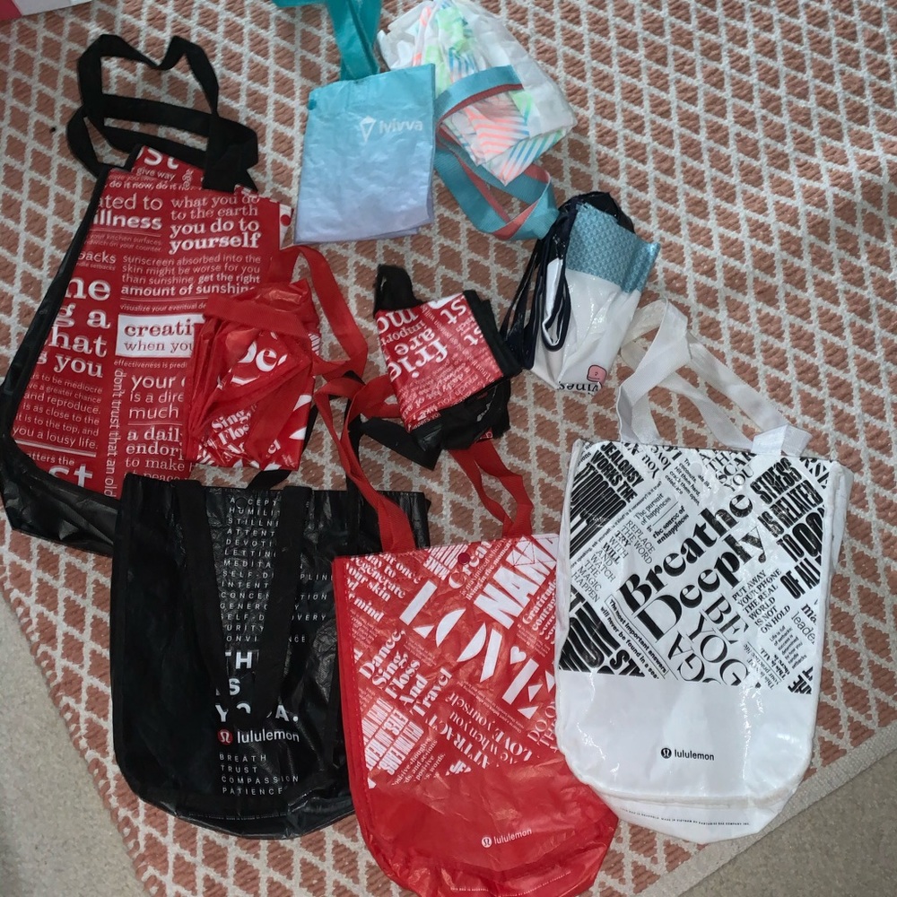 Lululemon bags